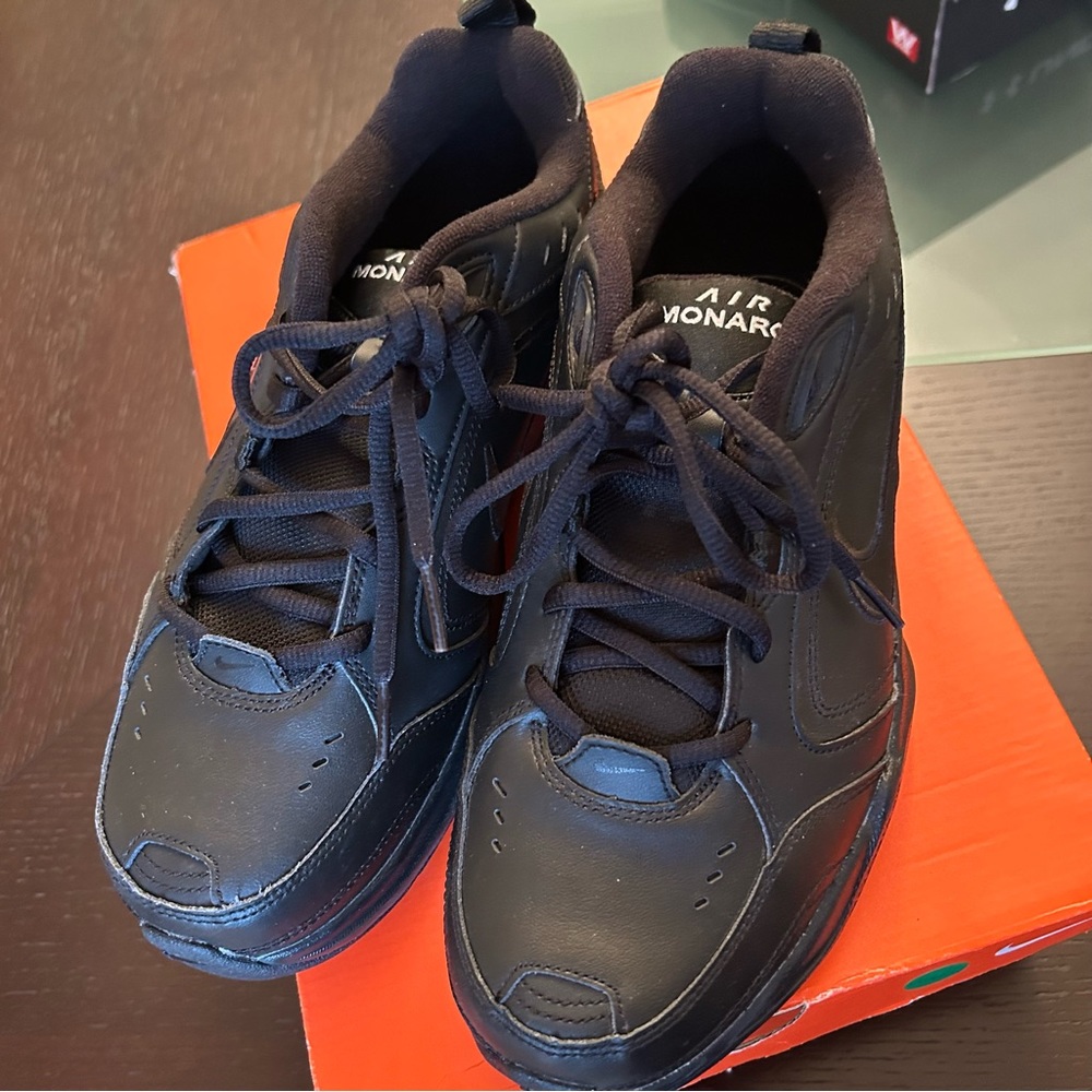 Nike Air Monarch IV 4E wide mens sneakers - Picture 4 of 5